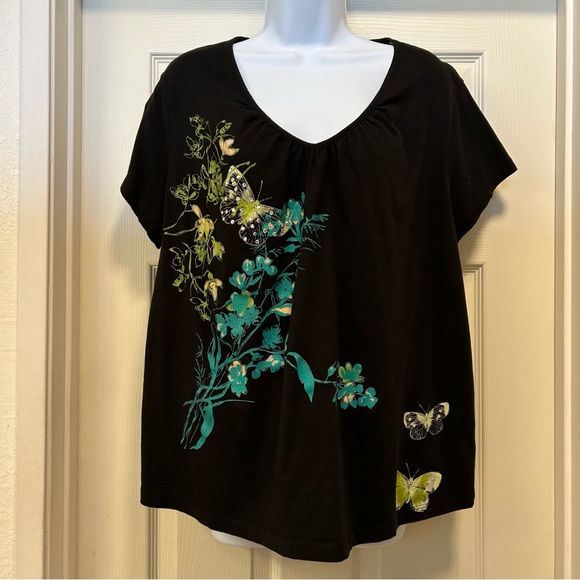 WHITE STAG • Woman’s Top - Picture 1 of 5